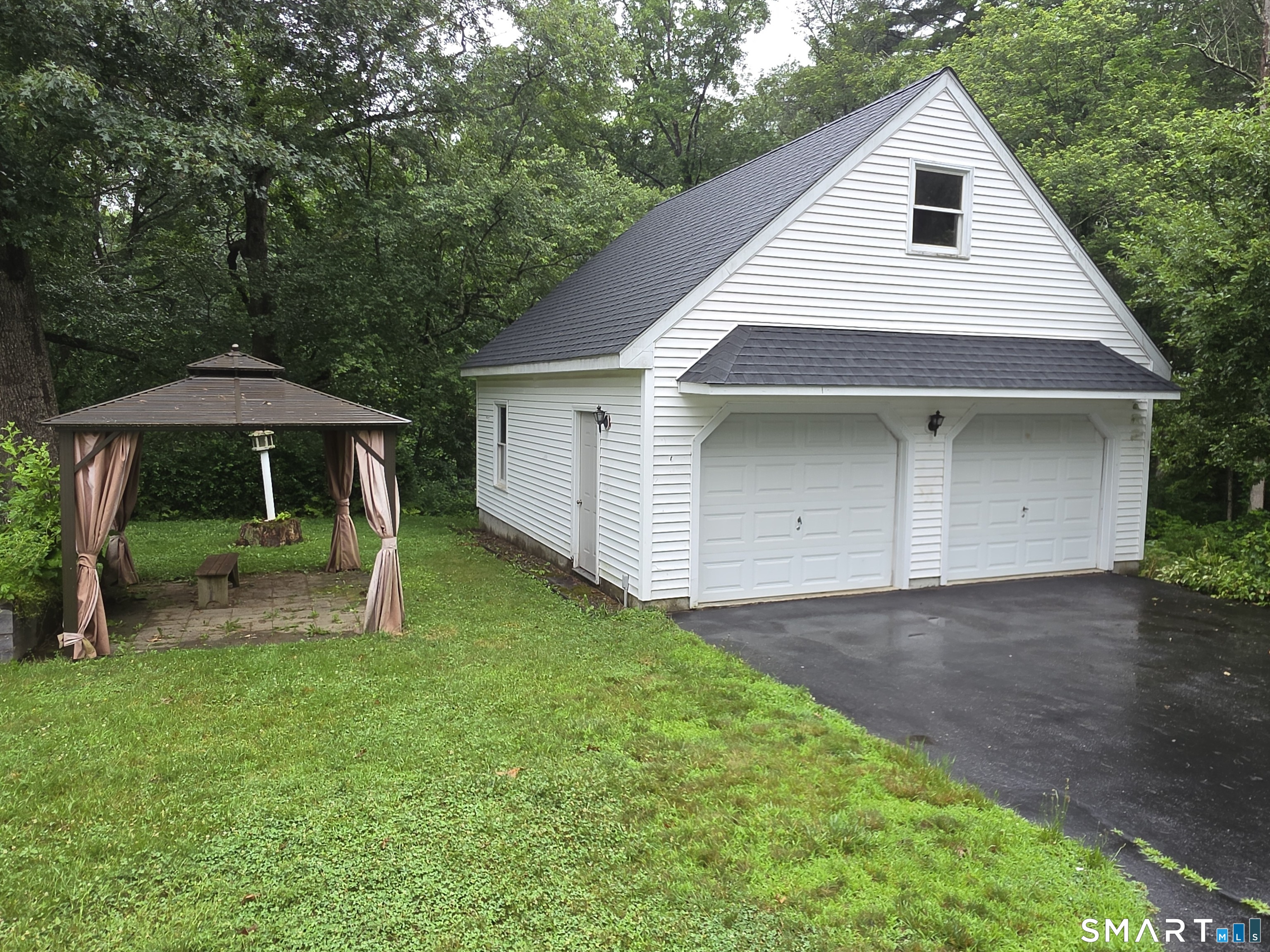 314 Brickyard Road Thompson, CT 06255 - Photo 2 of 26