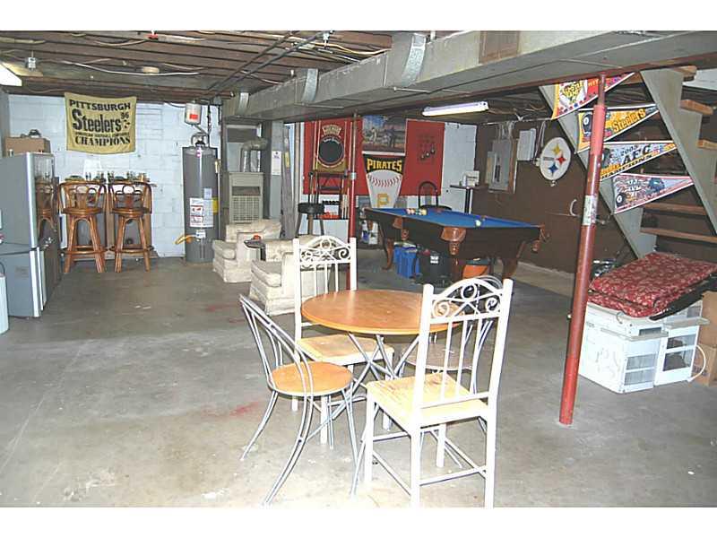 181 Seavey Road Pittsburgh, PA 15223 - Photo 15 of 19 Basement/Game Room.