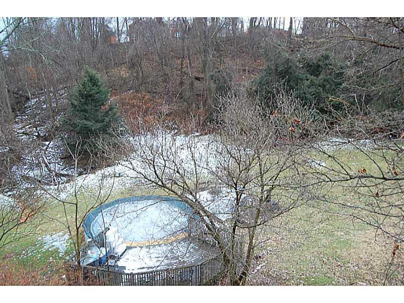 181 Seavey Road Pittsburgh, PA 15223 - Photo 17 of 19 View.