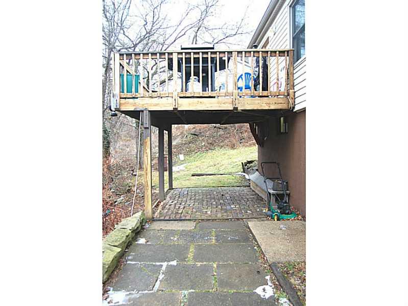181 Seavey Road Pittsburgh, PA 15223 - Photo 19 of 19 Patio/Deck.