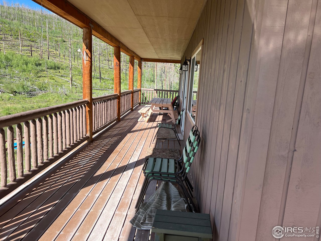 2880 Fire Rte 15 Bellvue, CO 80512 - Photo 30 of 40 Deck