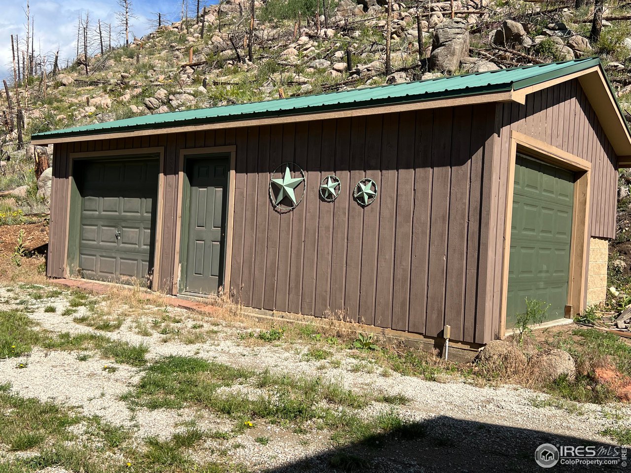 2880 Fire Rte 15 Bellvue, CO 80512 - Photo 32 of 40 Garage