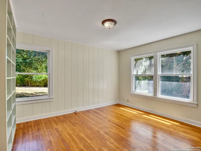 $505,000 | 785 Burr Road, Terrell Hills, TX 78209