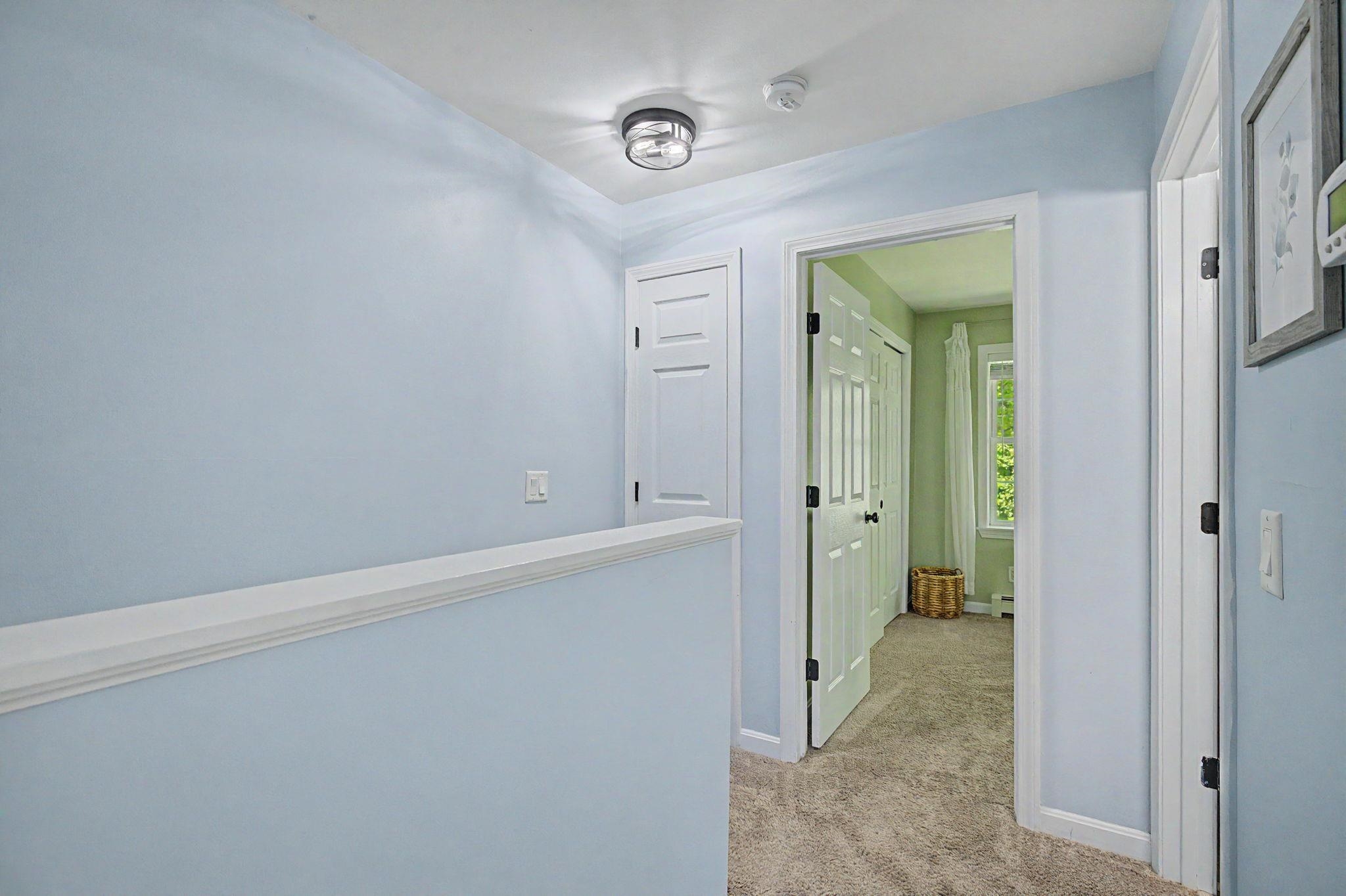 1029 South Mammoth Road, Unit 15 Manchester, NH 03109 - Photo 20 of 37