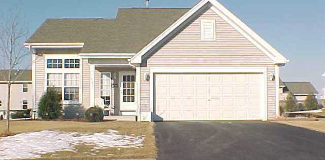 738 7 Hickory Road Byron, IL 61010 - Photo 1 of 6 Gallery Image 1