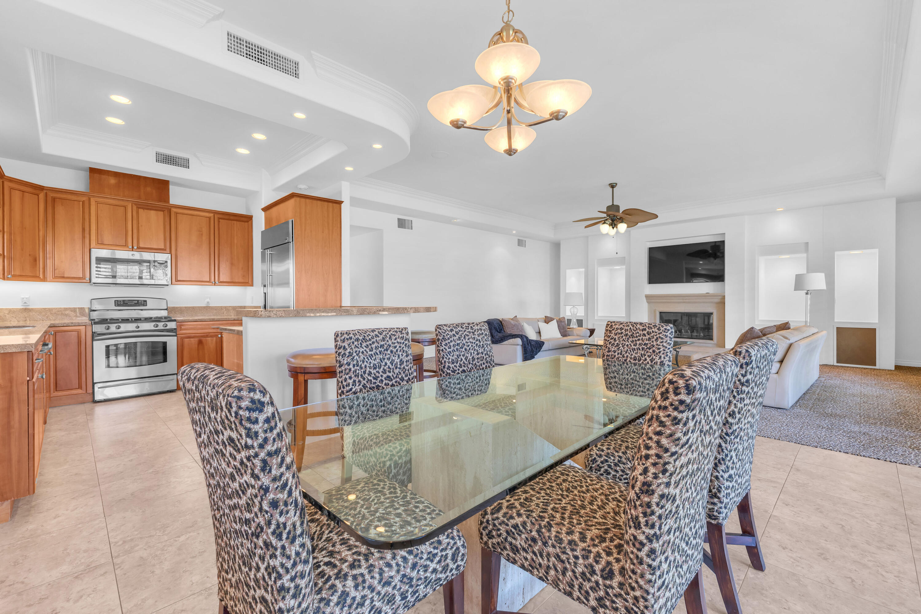 77690 Seminole Road Indian Wells, CA 92210 - Photo 33 of 59 a view of a dining room with furniture