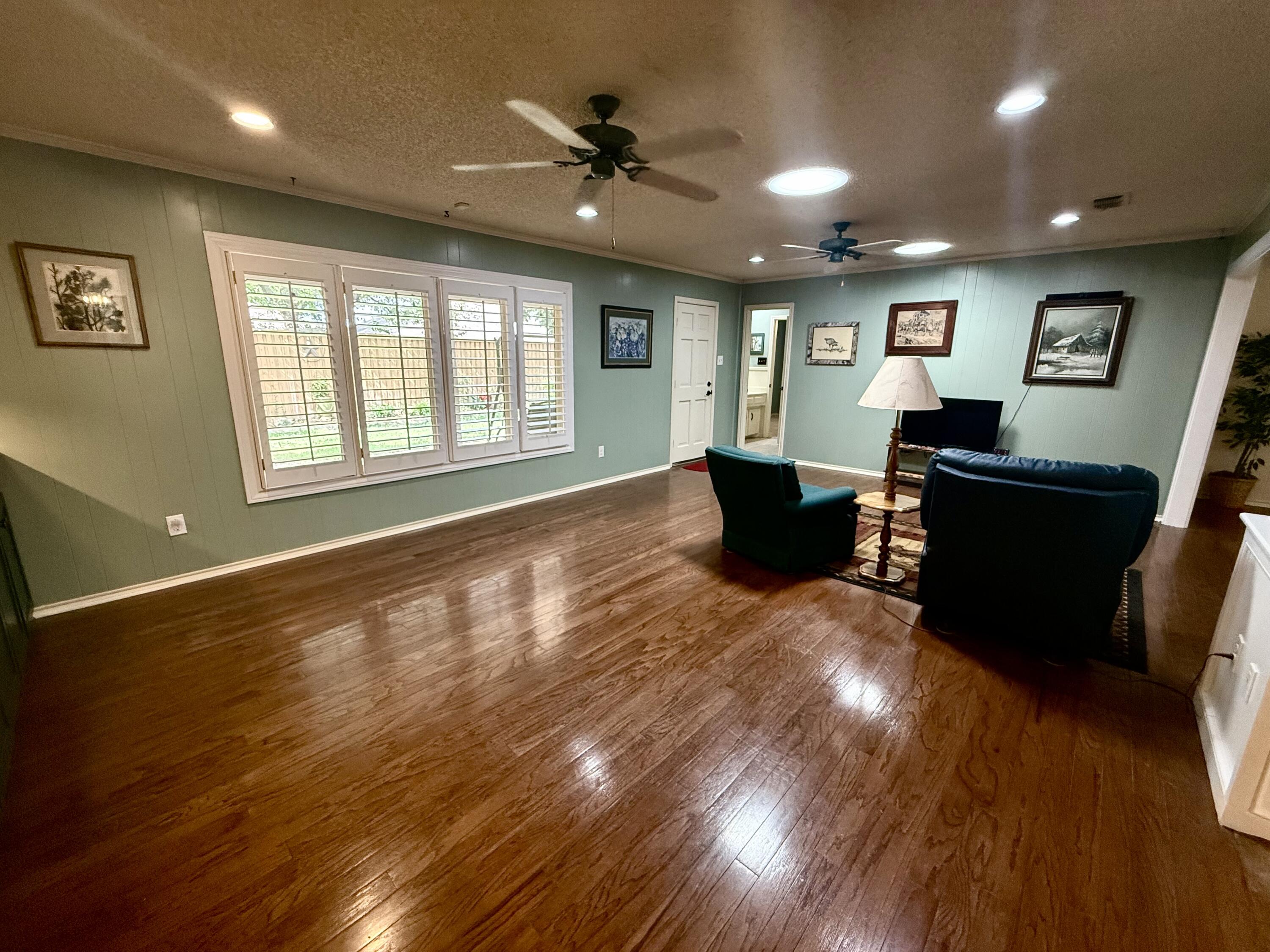 4911 92nd Street Lubbock, TX 79424 - Photo 36 of 77 IMG_5691
