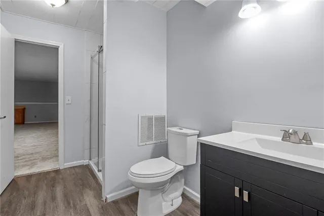 $389,000 | 5417 Northwest Walden Drive, Kansas City, MO 64151