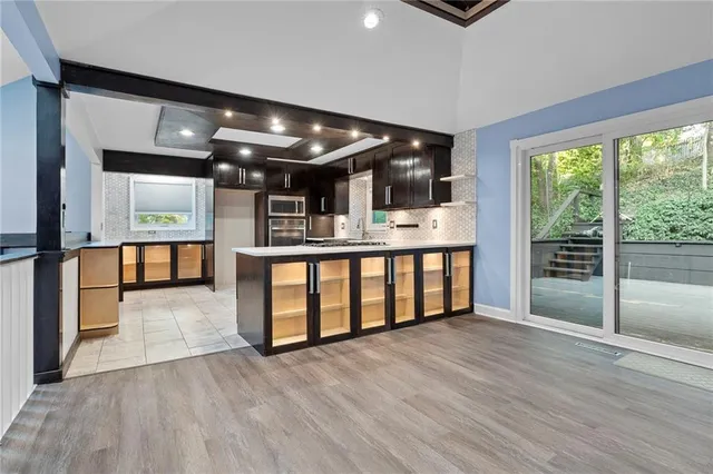 $389,000 | 5417 Northwest Walden Drive, Kansas City, MO 64151