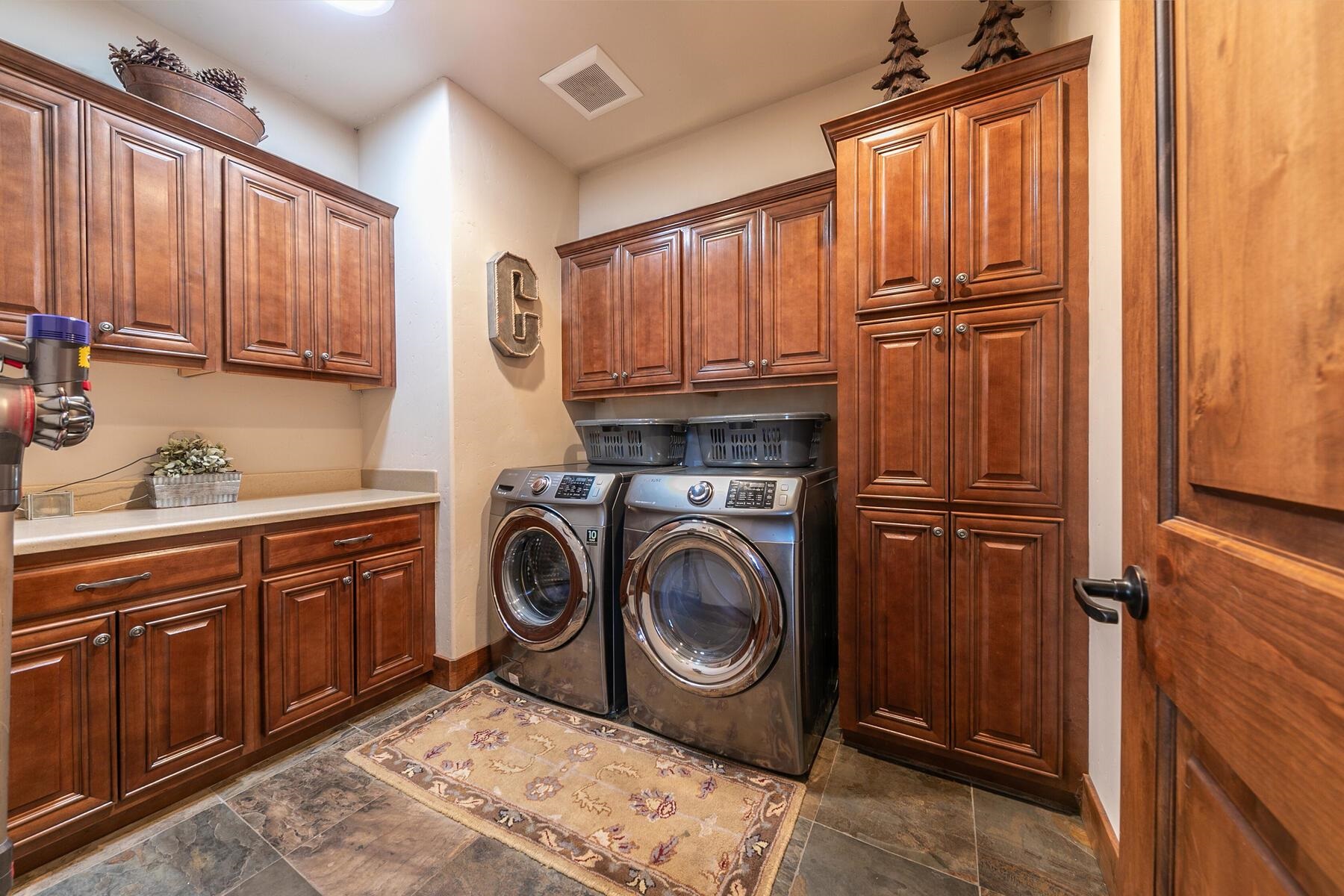 11210 Henness Road Truckee, CA 96161 - Photo 18 of 25 Gallery Image 18