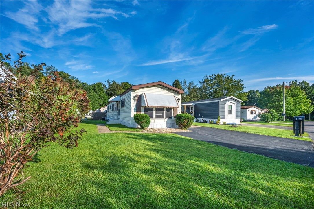 8701 Mayfield Road Chesterland, OH 44026 - Photo 5 of 32 Gallery Image 5