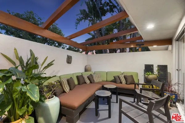 $15,000 | 8405 Edwin Drive, Los Angeles, CA 90046