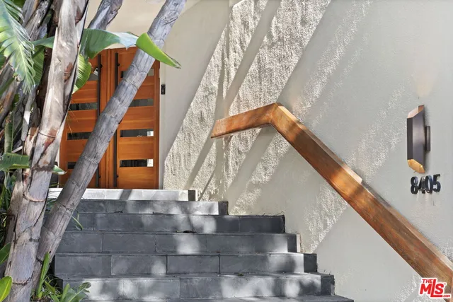 $15,500 | 8405 Edwin Drive, Los Angeles, CA 90046