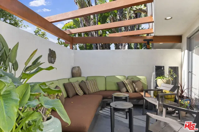 $15,500 | 8405 Edwin Drive, Los Angeles, CA 90046