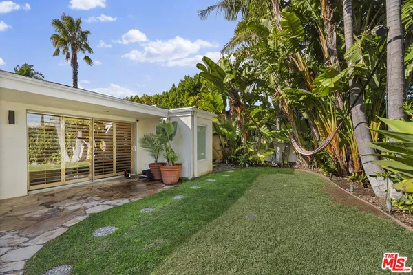 $15,000 | 8405 Edwin Drive, Los Angeles, CA 90046