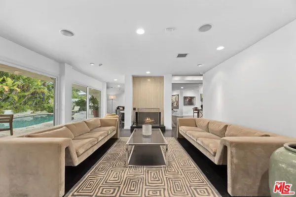 $15,000 | 8405 Edwin Drive, Los Angeles, CA 90046