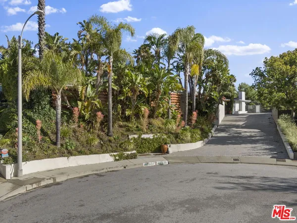 $15,000 | 8405 Edwin Drive, Los Angeles, CA 90046