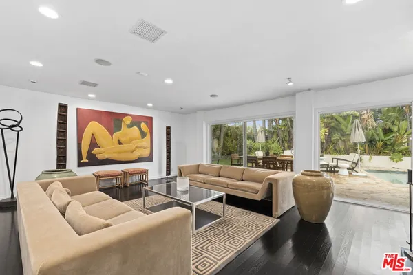 $15,000 | 8405 Edwin Drive, Los Angeles, CA 90046