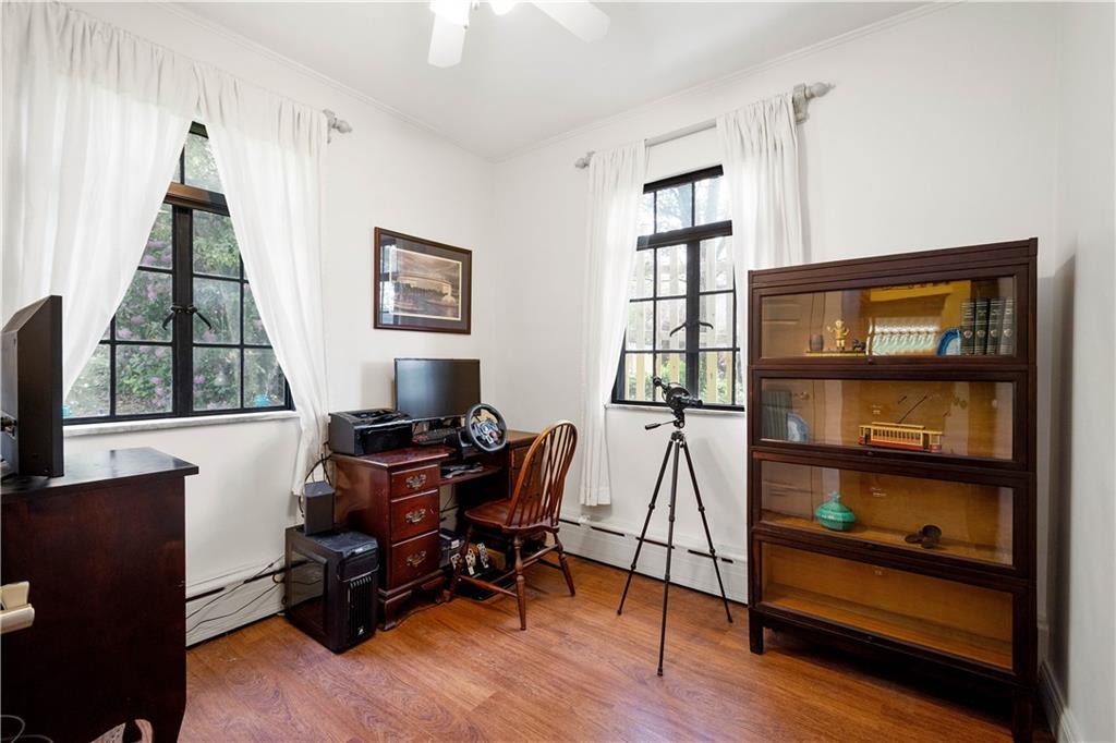 2 Crescent Drive Pittsburgh, PA 15228 - Photo 19 of 48 a living room with furniture and a window
