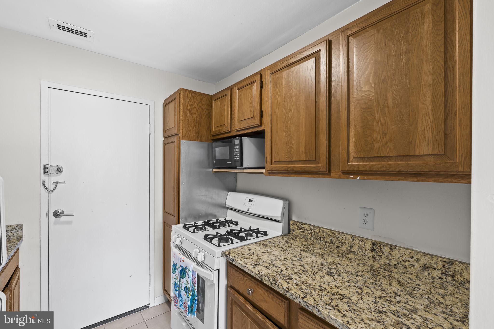 2829 Connecticut Avenue Northwest, Unit 503 Washington, DC 20008 - Photo 10 of 28