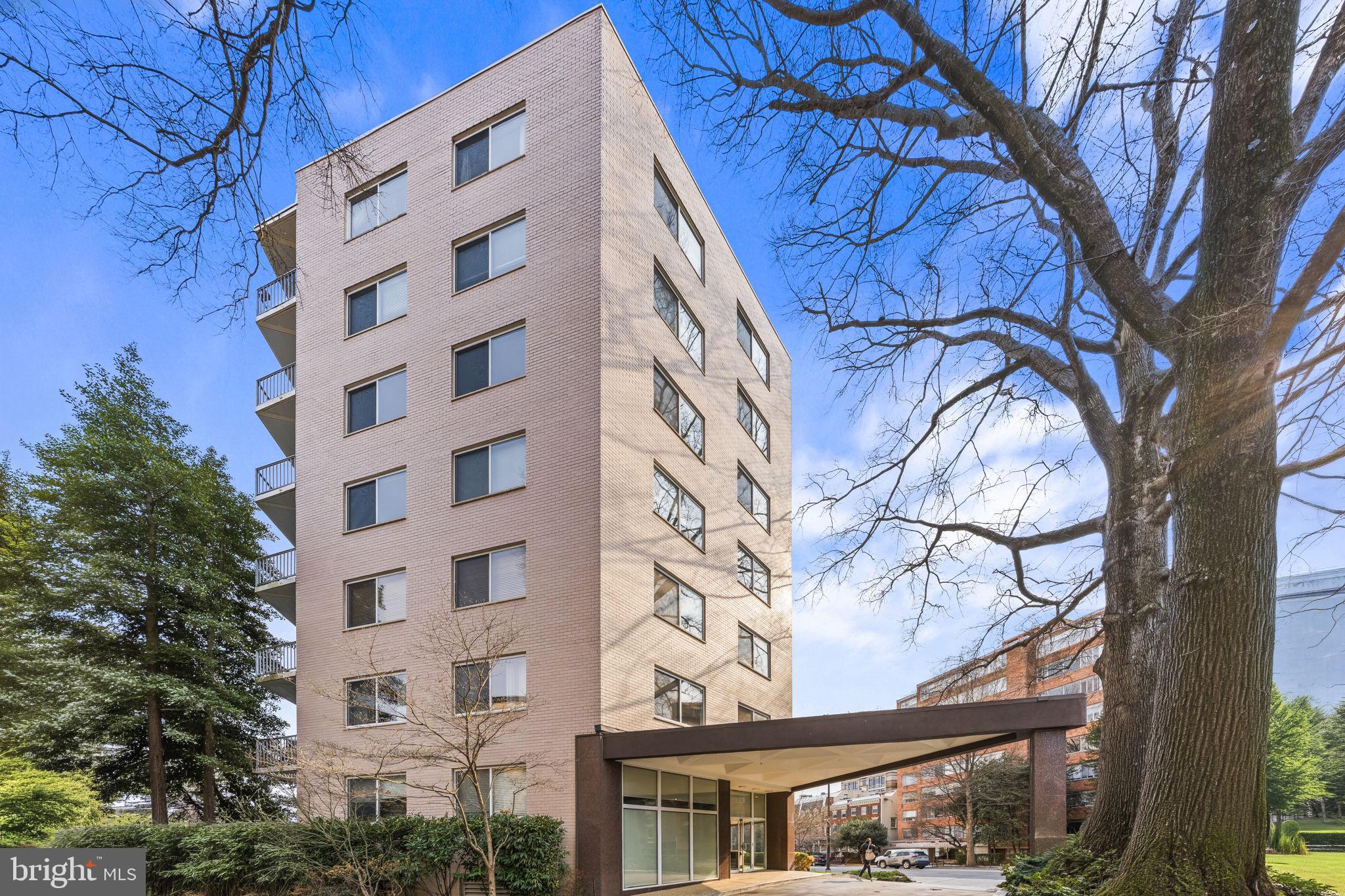 2829 Connecticut Avenue Northwest, Unit 503 Washington, DC 20008 - Photo 27 of 28