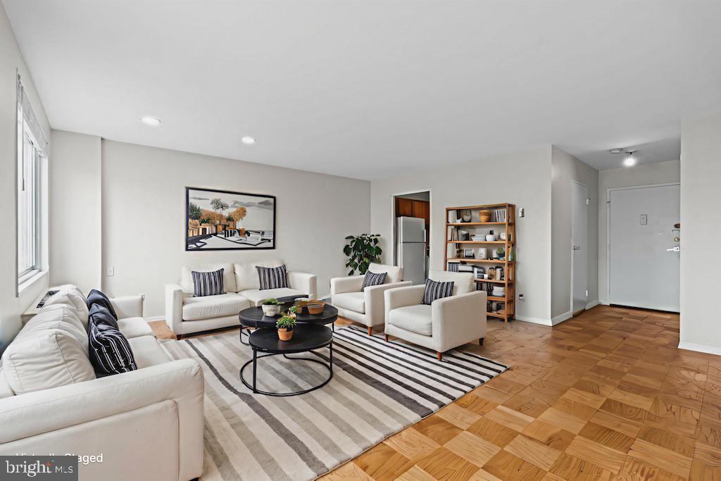 2829 Connecticut Avenue Northwest, Unit 503 Washington, DC 20008 - Photo 6 of 28 Virtually Staged Living Room