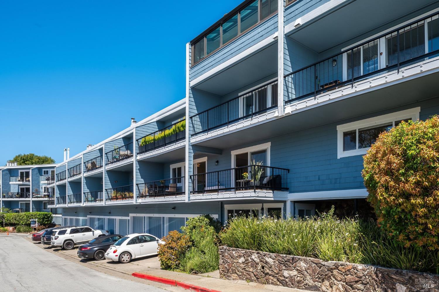 70 Stanford Way Sausalito, CA 94965 - Photo 1 of 55