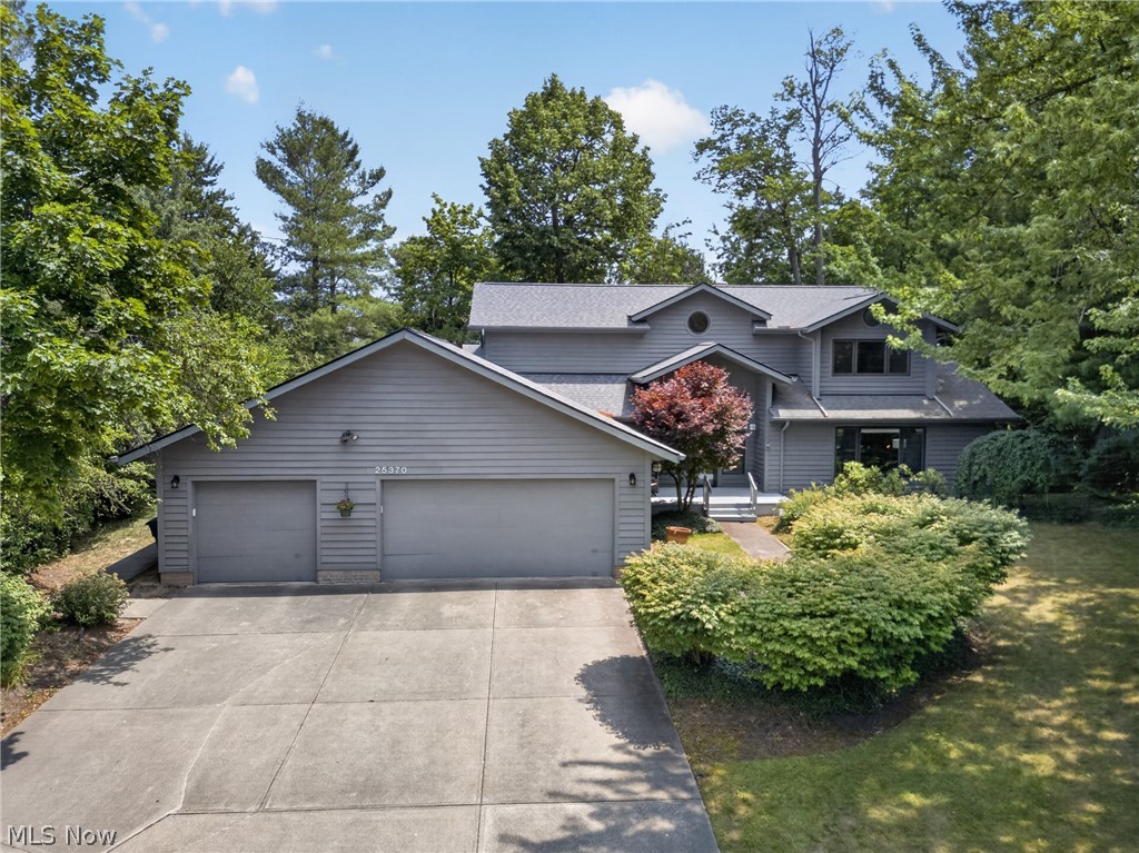 25370 Letchworth Road Beachwood, OH 44122 - Photo 1 of 43