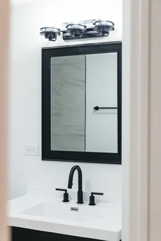 $319,999 | 2343 Ridgeland Avenue, Berwyn, IL 60402