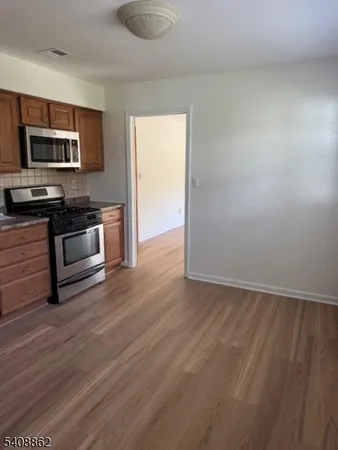 $4,900 | 18 Parrott Mill Road, Chatham, NJ 07928