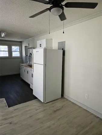 $309,000 | 435 Benton Avenue, Excelsior Springs, MO 64024