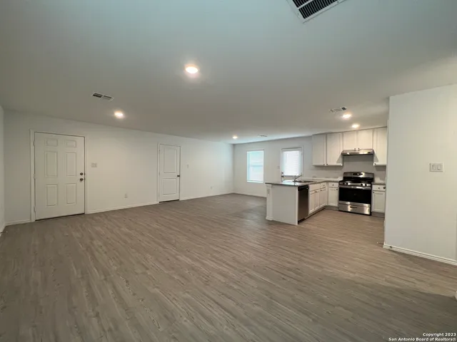 $1,550 | 7246 Plow Run, San Antonio, TX 78252