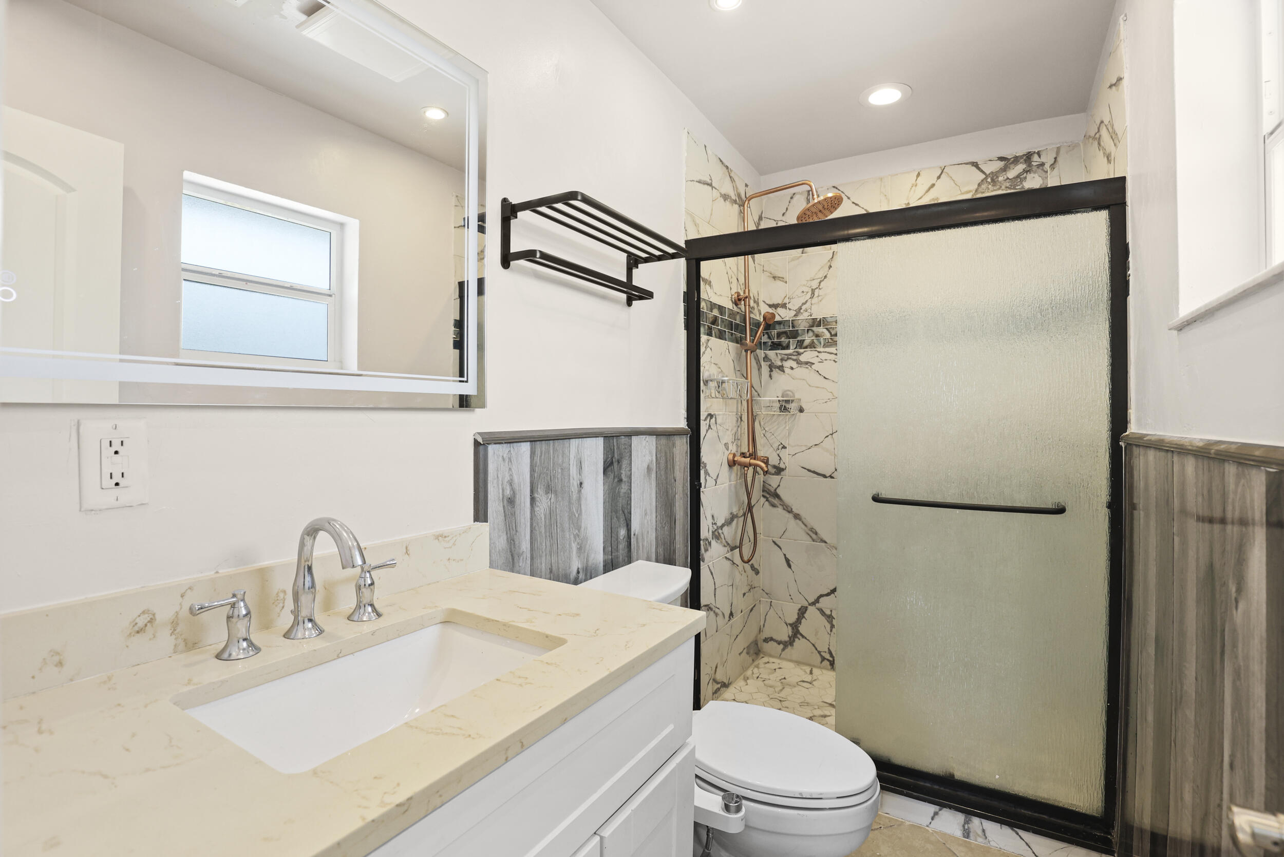 1741 Southeast Jackson Street Stuart, FL 34997 - Photo 24 of 35 40_0o1a5329