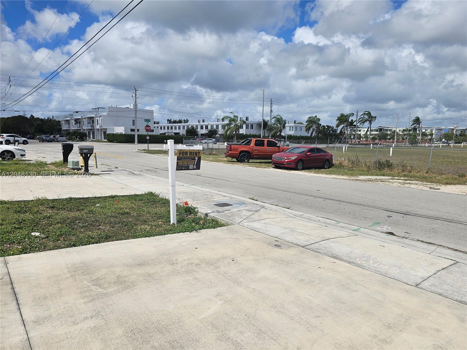 13660 Southwest 260th Street Homestead, FL 33032 - Photo 4 of 60