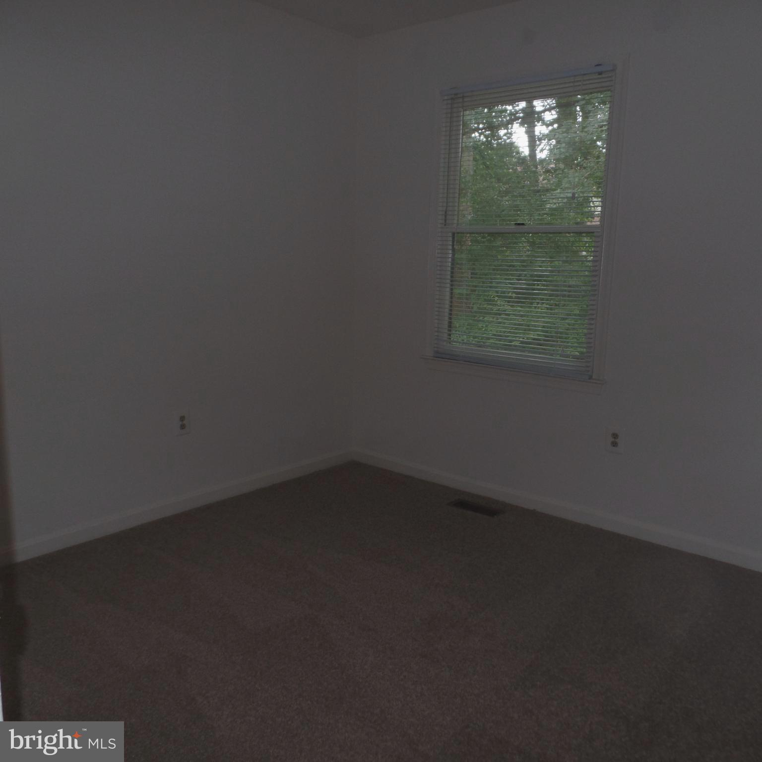 7 Fieldstone Court Silver Spring, MD 20905 - Photo 9 of 12