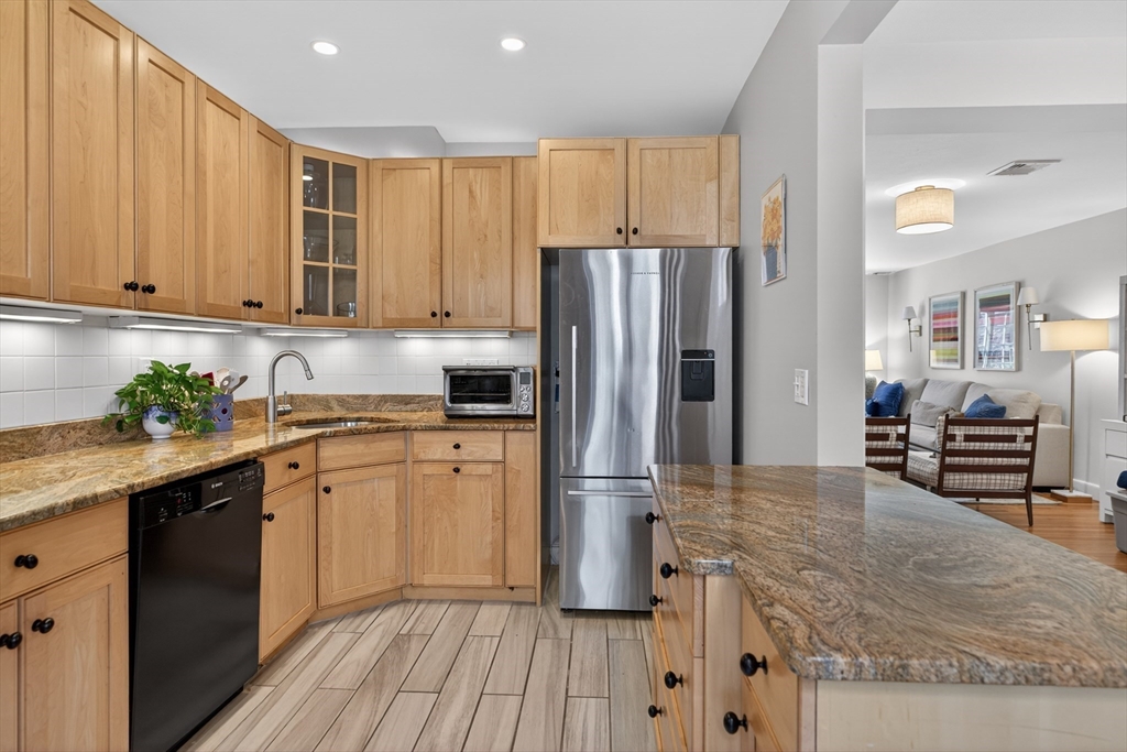 18 Still Street, Unit 25 Brookline, MA 02446 - Photo 10 of 38