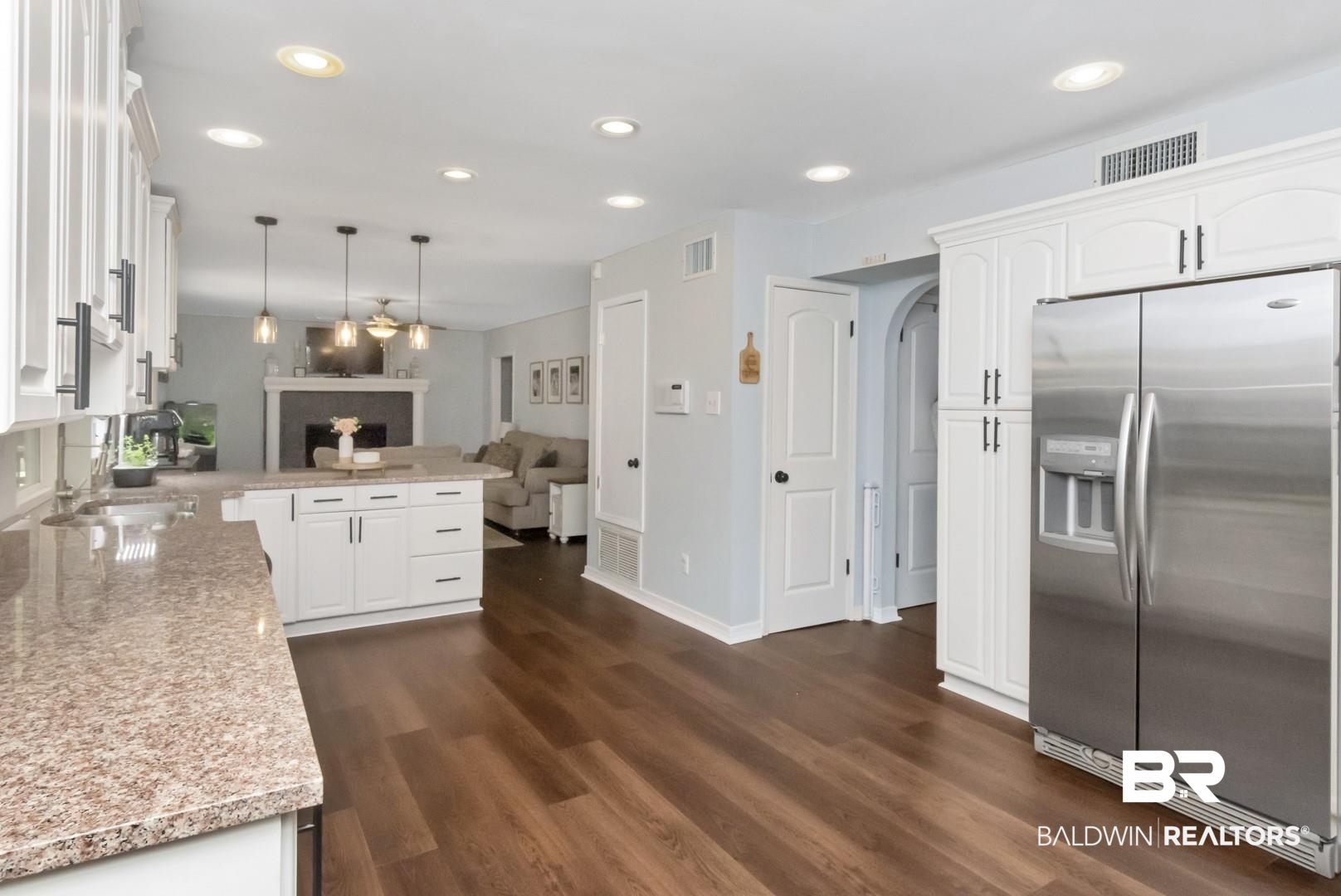1508 Oak Cliff Court Mobile, AL 36609 - Photo 11 of 49