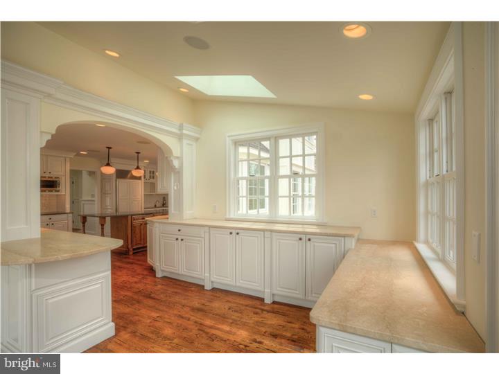 124 Davis Road Malvern, PA 19355 - Photo 11 of 25 Kitchen