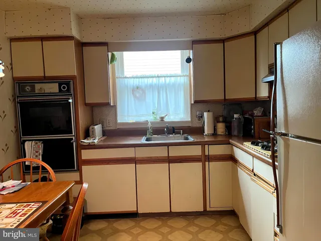 $330,000 | 9609 Clark Street, Philadelphia, PA 19115