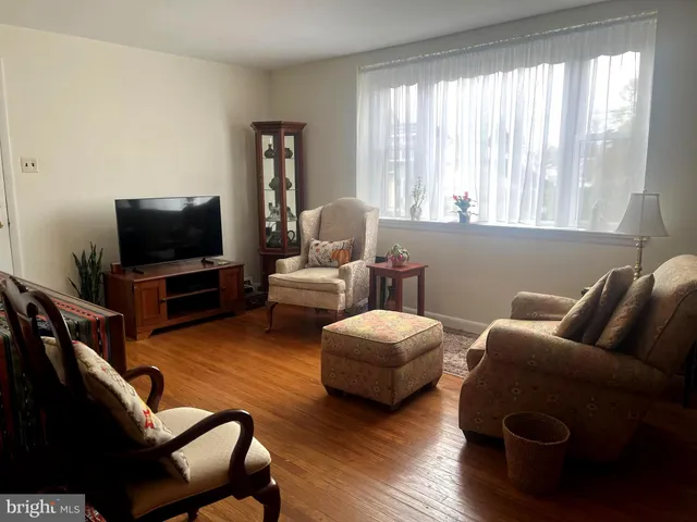 $330,000 | 9609 Clark Street, Philadelphia, PA 19115
