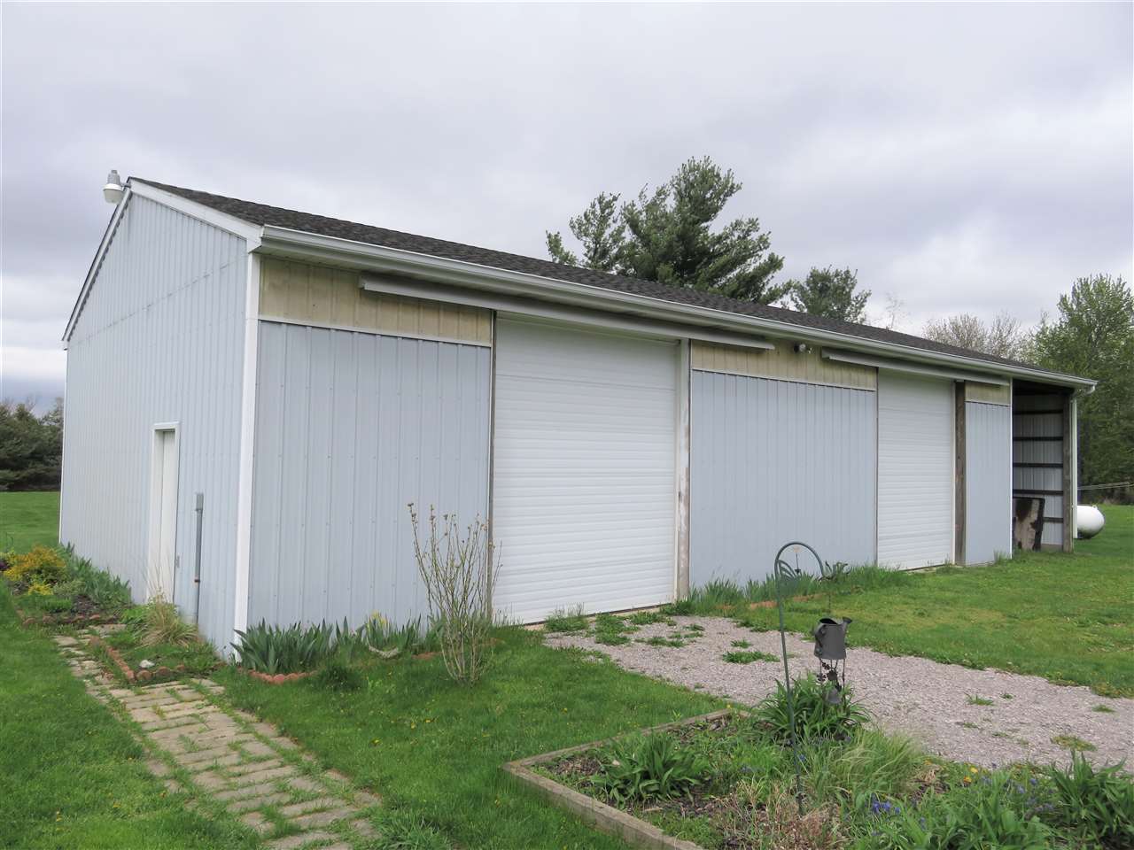 1623 Lansing Road Morrice, MI 48857 - Photo 25 of 29 Gallery Image 25