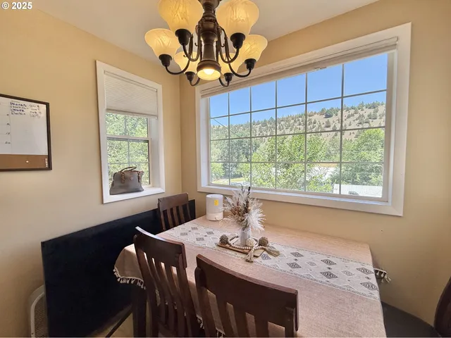 $258,000 | 338 Inland Drive, Canyon City, OR 97820