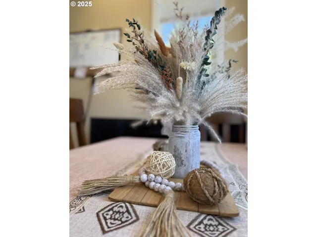 $258,000 | 338 Inland Drive, Canyon City, OR 97820