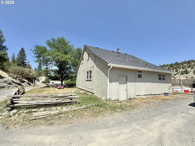 $258,000 | 338 Inland Drive, Canyon City, OR 97820