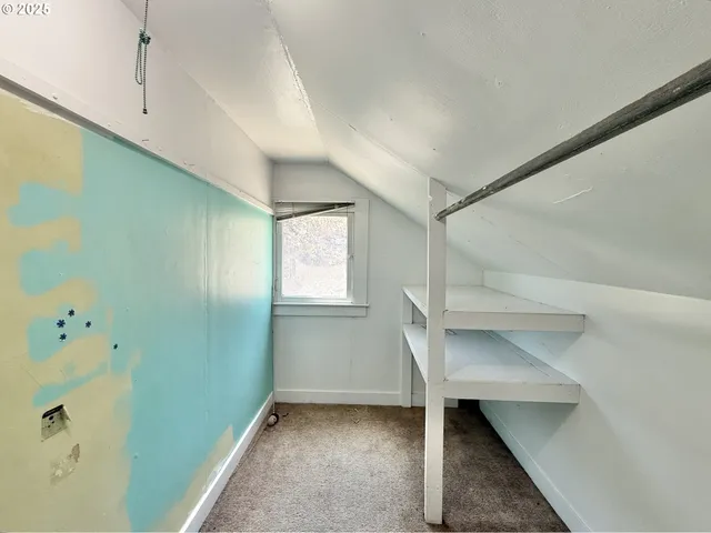 $258,000 | 338 Inland Drive, Canyon City, OR 97820