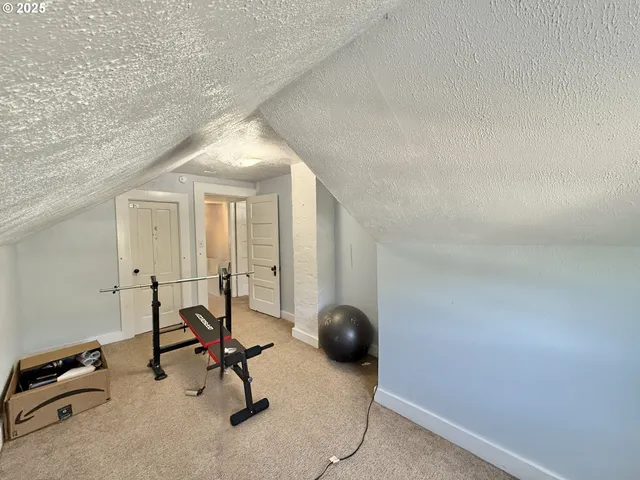 $258,000 | 338 Inland Drive, Canyon City, OR 97820