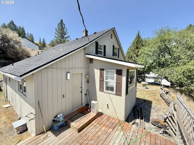 $258,000 | 338 Inland Drive, Canyon City, OR 97820