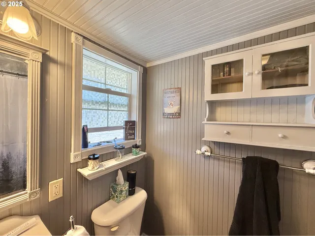 $258,000 | 338 Inland Drive, Canyon City, OR 97820