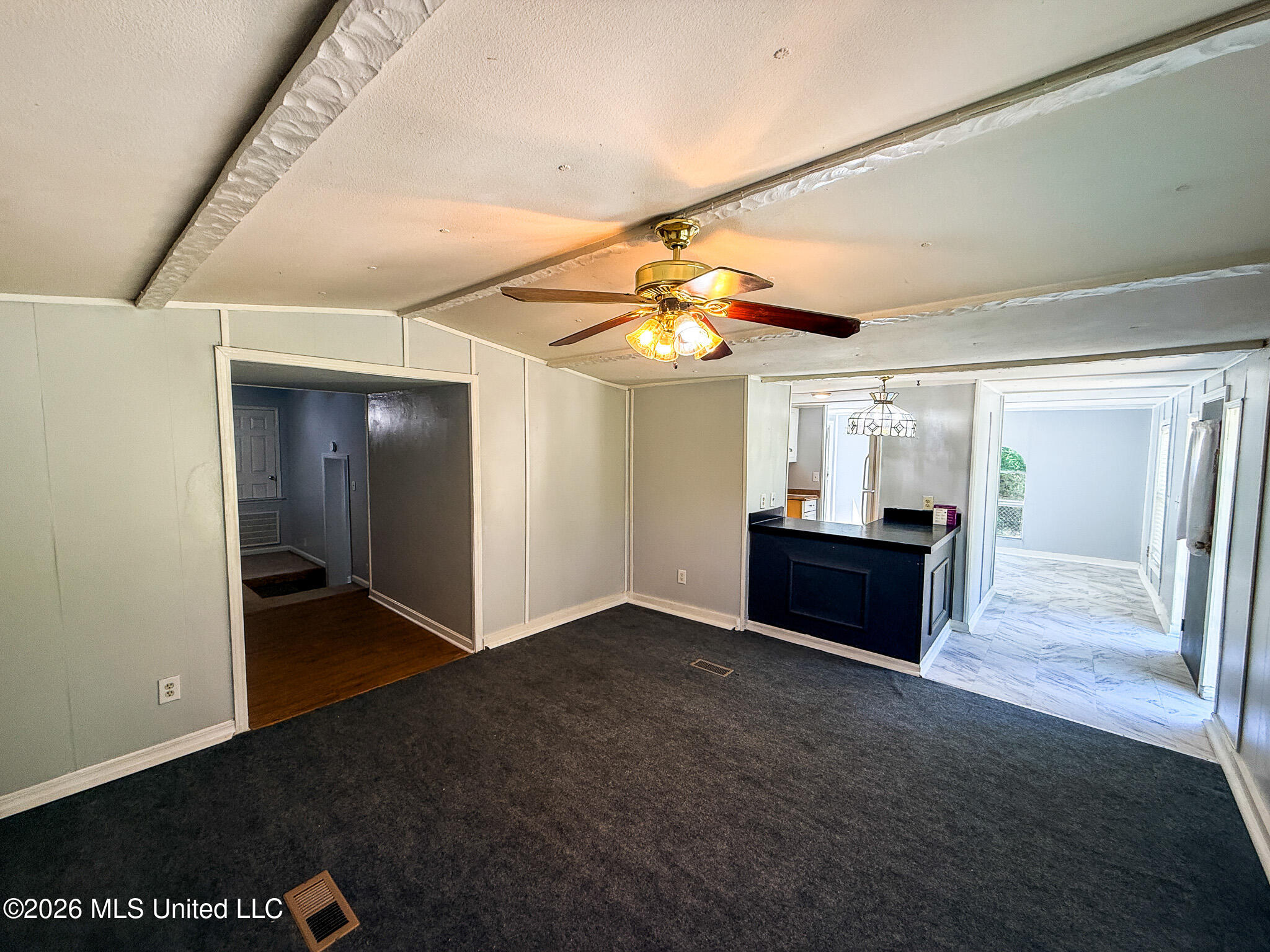 143 Maple Street Florence, MS 39073 - Photo 3 of 37 IMG_0370