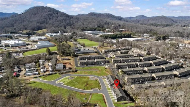 $314,990 | 39 Moon Hvn Way, Arden, NC 28704